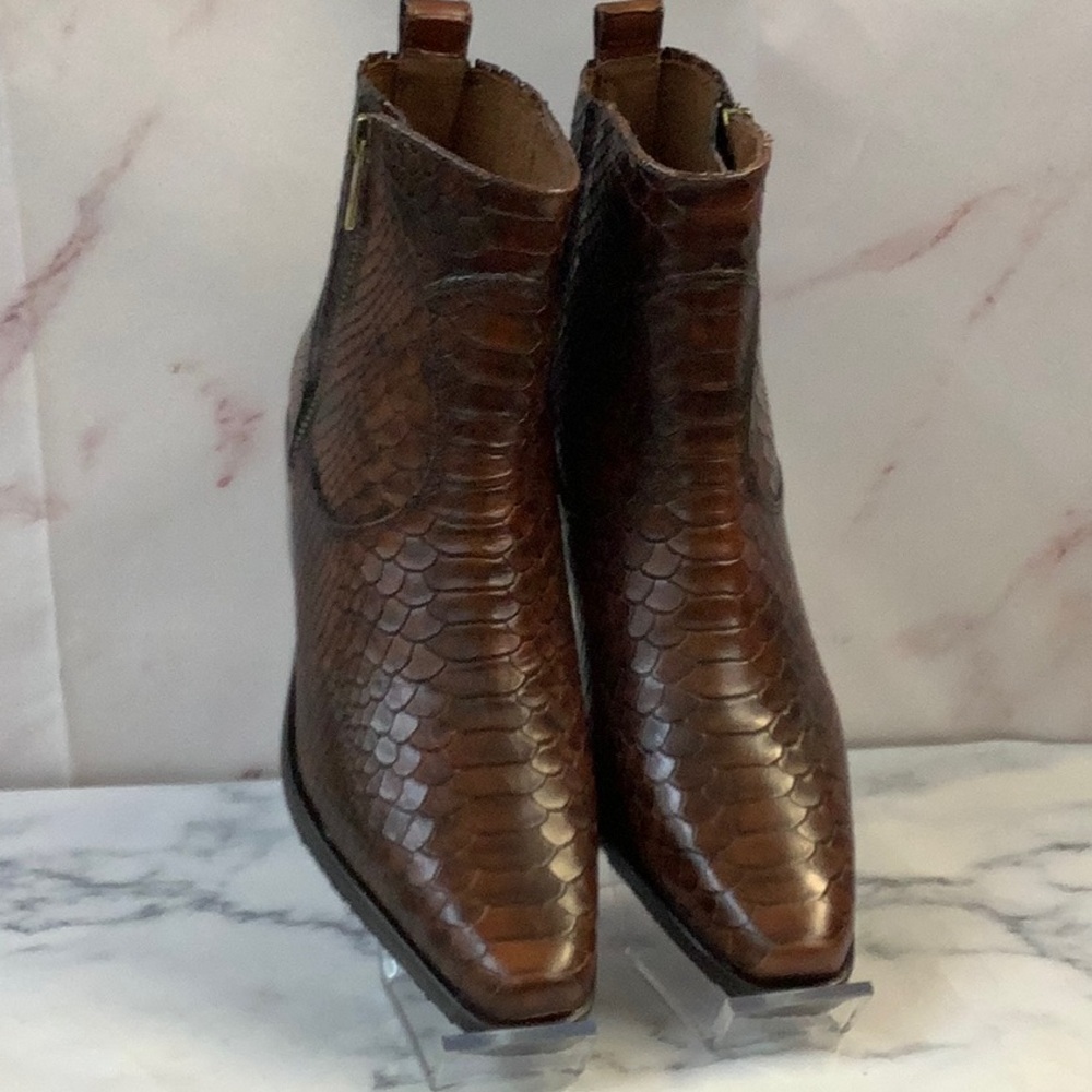 NWT Donald Pliner Women's High Heel Ankle Boots Size 6.5